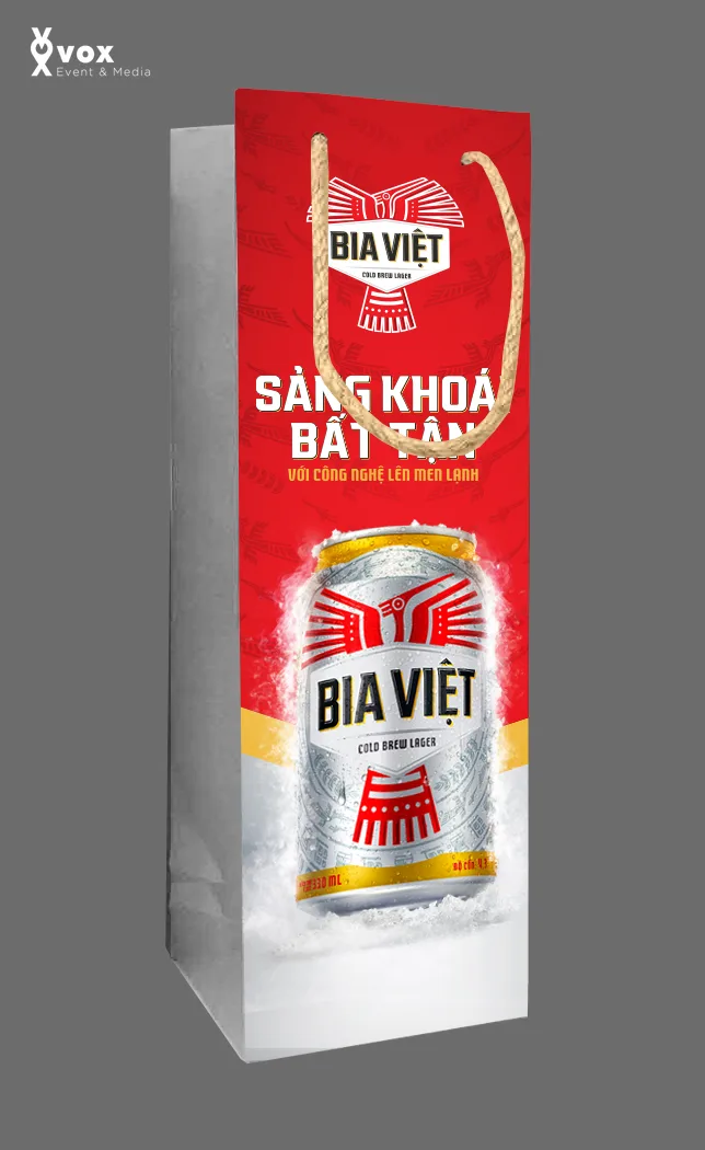 Bia Việt Activation — activation truck wrap và quầy sampling POSM cho VBL