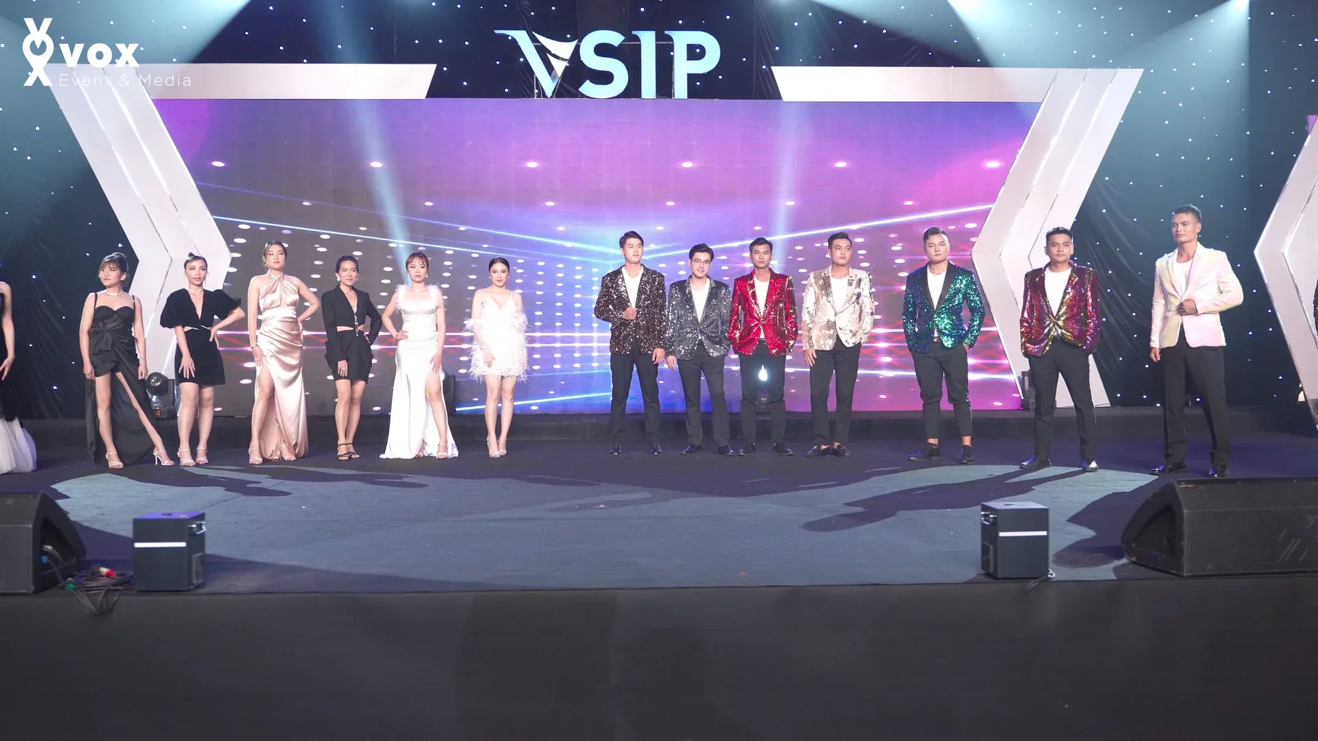 VSIP YEP – visual mở rộng thành backdrop, stage và không gian